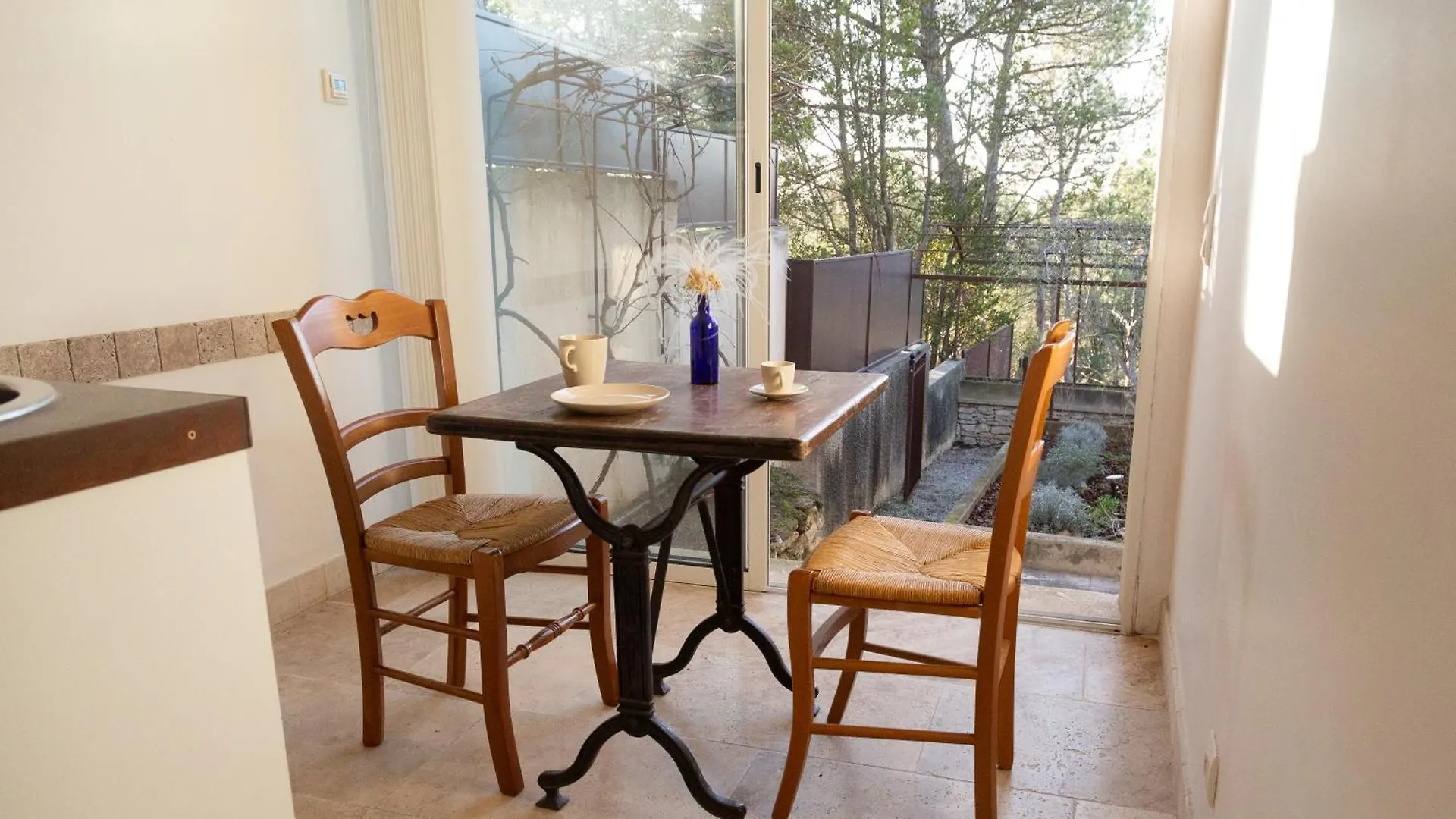Appartement Le Gite Sous Les Pins Les Taillades