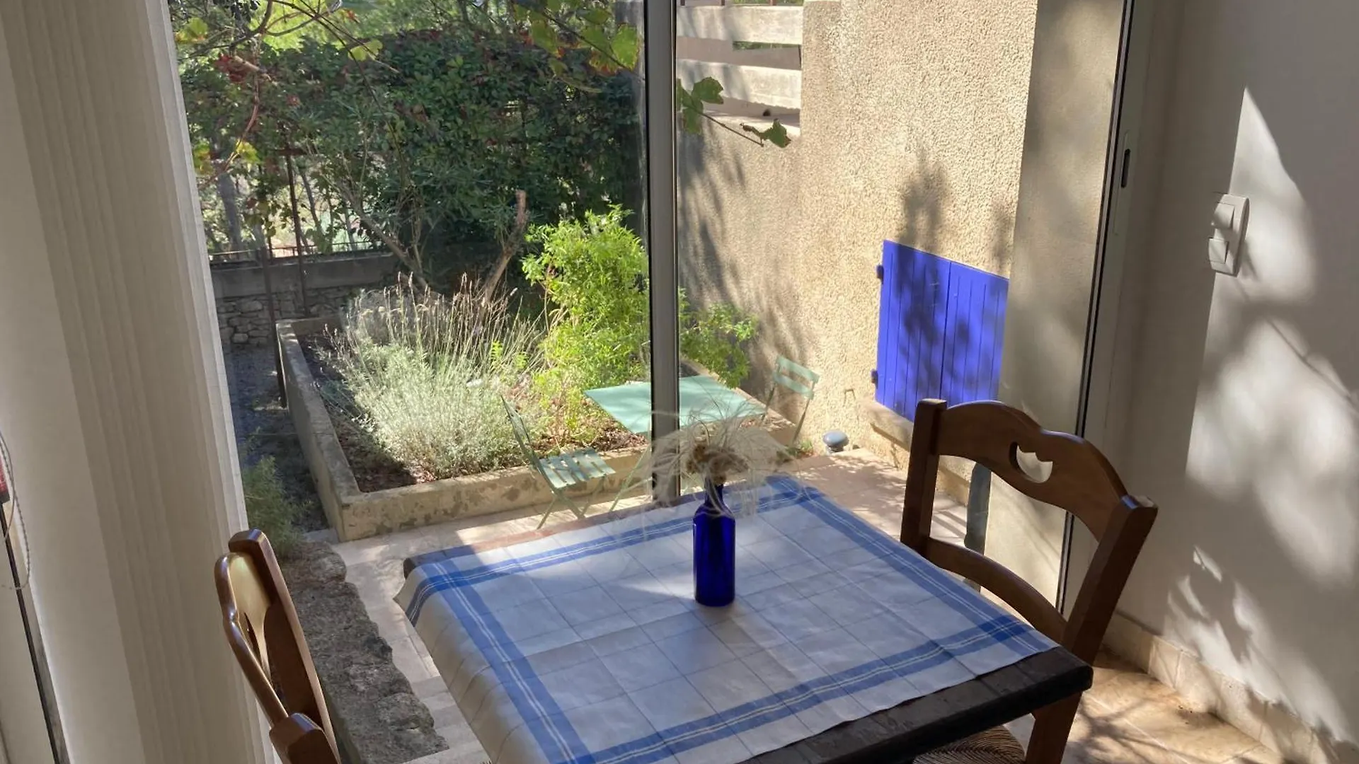 Le Gite Sous Les Pins Les Taillades France